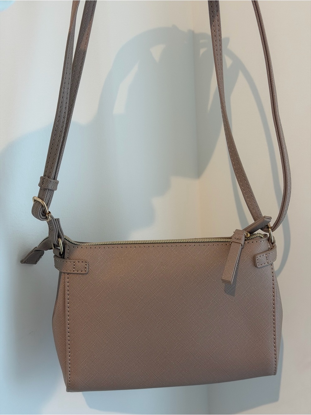 Bugatti Taupe Crossbody with Gold Hardware - Picture 3 of 6
